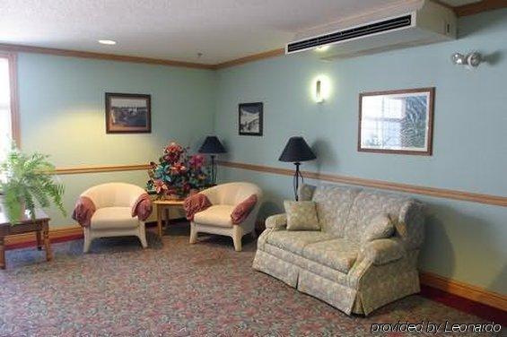 Cabot Inn & Suites Lancaster Interior photo